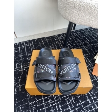 Louis Vuitton Slippers